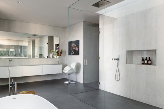 Helix Residence / SAOTA Helix Residence / SAOTA - Interior Photography, Bathroom, Lighting, Sink, Glass, Countertop