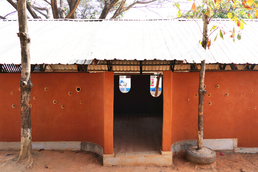 Classrooms for New Day School School / Simple Architecture Classrooms for New Day School School / Simple Architecture - Interior Photography, Wood