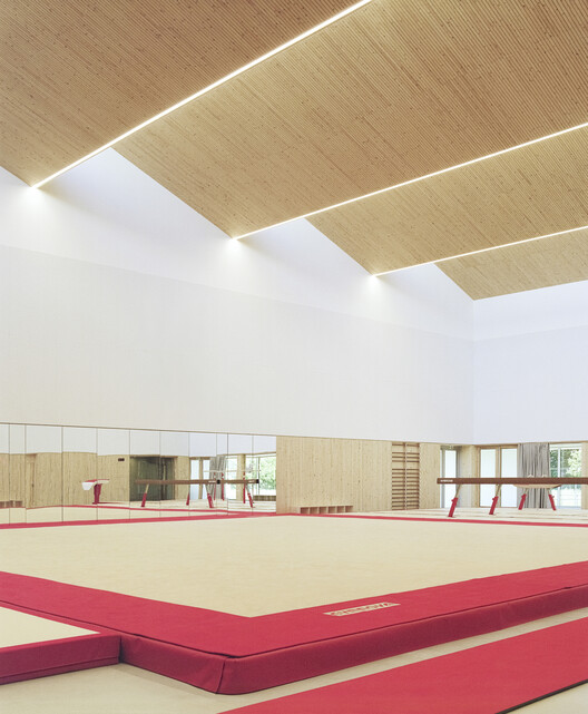 Katia and Maurice Krafft Sports Complex / rhb architectes Katia and Maurice Krafft Sports Complex / rhb architectes - Image 8 of 25