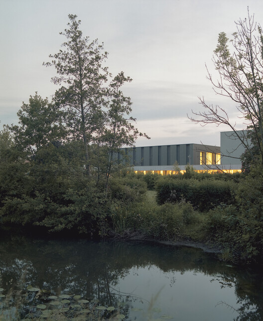 Katia and Maurice Krafft Sports Complex / rhb architectes Katia and Maurice Krafft Sports Complex / rhb architectes - Image 6 of 25