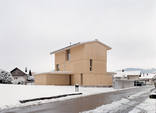 Tower House / kit Tower House / kit - Exterior Photography, Wood