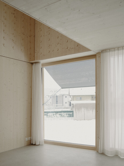 Tower House / kit Tower House / kit - Image 13 of 33