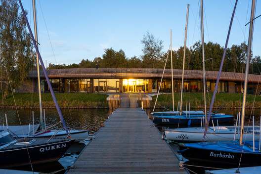 Marina in Tychy / RS + Robert Skitek Marina in Tychy / RS + Robert Skitek - Exterior Photography