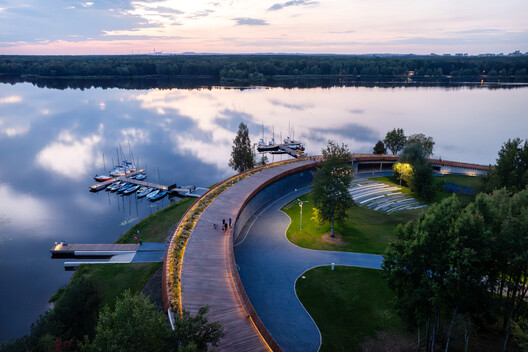 Marina in Tychy / RS + Robert Skitek Marina in Tychy / RS + Robert Skitek - Image 25 of 32