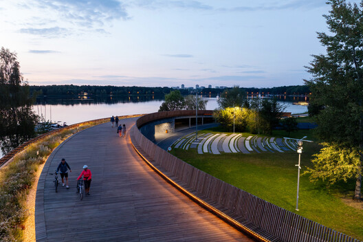 Marina in Tychy / RS + Robert Skitek Marina in Tychy / RS + Robert Skitek - Image 27 of 32