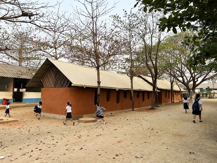 Classrooms for New Day School School / Simple Architecture - Exterior Photography, Schools 