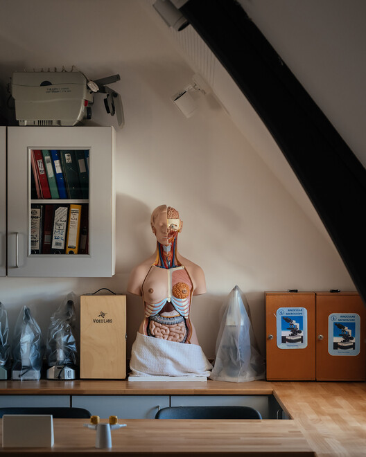 The Rausing Science Center at The King's School / Walters & Cohen Architects - Interior Photography, Bedroom