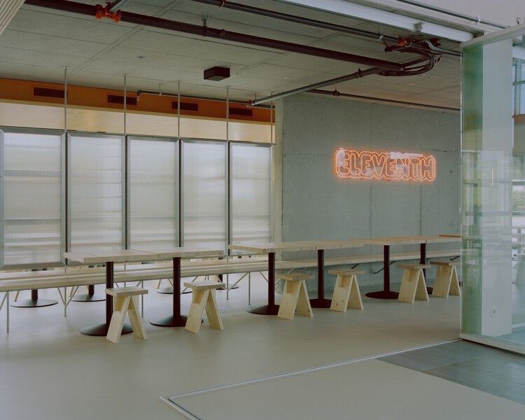 Eleventhfloor Restaurant / Noue Studio - Image 2 of 20