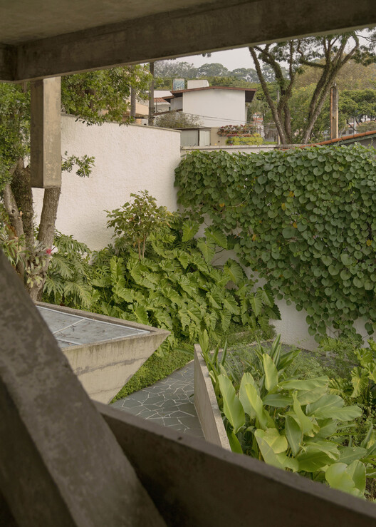 Residencia Azul / Estúdio Orth + Julieta Fialho Paisagismo - Fotografía exterior