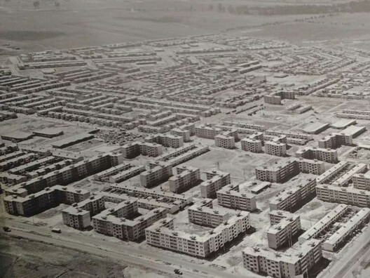When Modernism Meets Local Resistance: Housing and Urban Friction in Latin America When Modernism Meets Local Resistance: Housing and Urban Friction in Latin America - Image 9 of 25