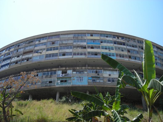 When Modernism Meets Local Resistance: Housing and Urban Friction in Latin America When Modernism Meets Local Resistance: Housing and Urban Friction in Latin America - Image 20 of 25