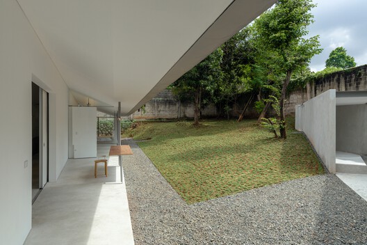 24 m’ House / dua studio 24 m’ House / dua studio - Image 4 of 28