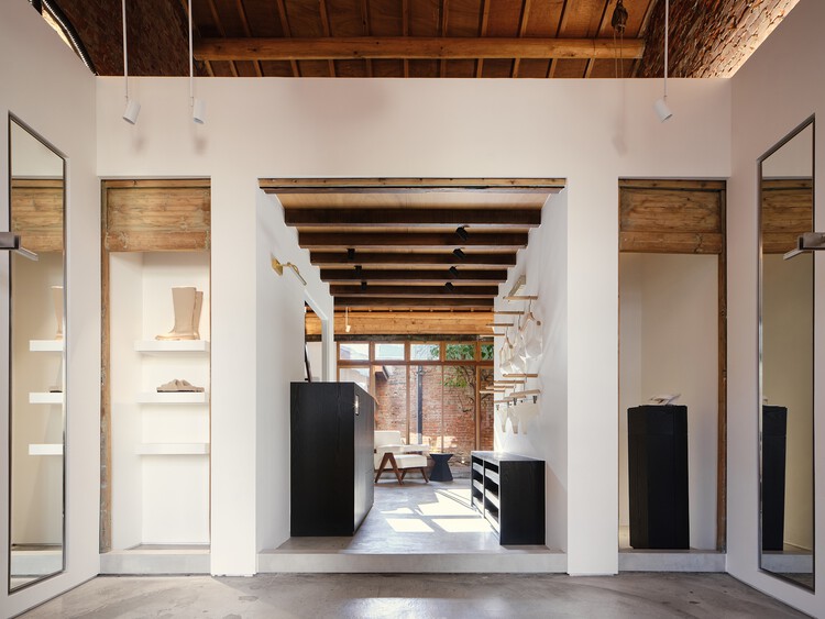 Human Haus TN / Minuspluse Design - Image 3 of 12
