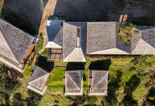 The Wood Cabin / S.O.S Architects - Exterior Photography