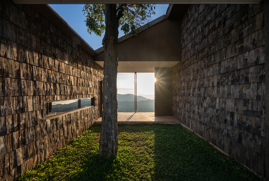 The Wood Cabin / S.O.S Architects - Image 28 of 39