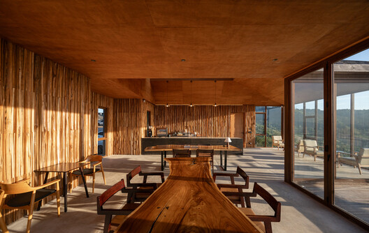 The Wood Cabin / S.O.S Architects - Interior Photography, Dining room, Wood, Beam