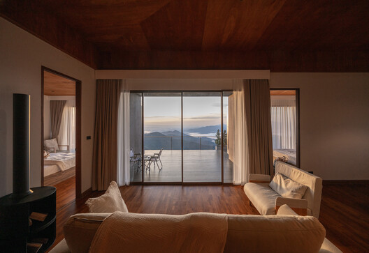 The Wood Cabin / S.O.S Architects - Image 23 of 39