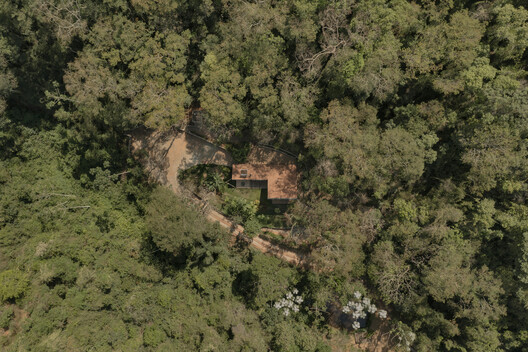 Cabaña del Lago / Matéria Base - Imagen 8 de 38