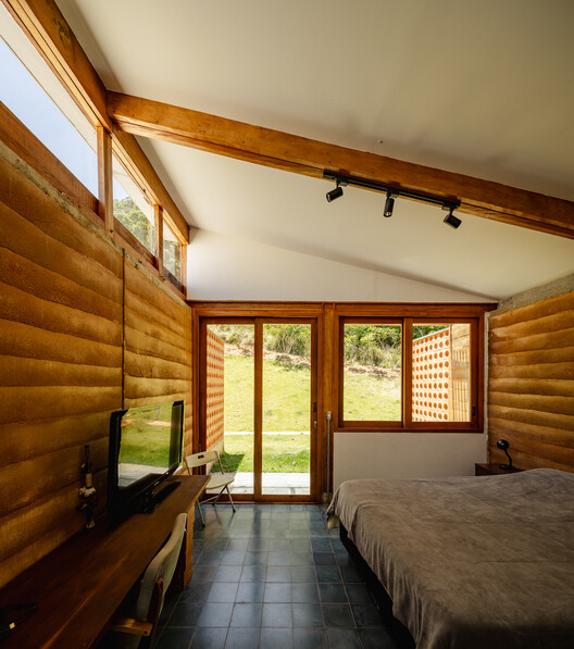 Casa Matita-Perê / Matéria Base - Fotografía interior, Dormitorio, Madera, Fijación Vigas