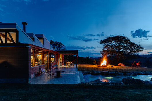 Casa Matita-Perê / Matéria Base - Fotografía exterior
