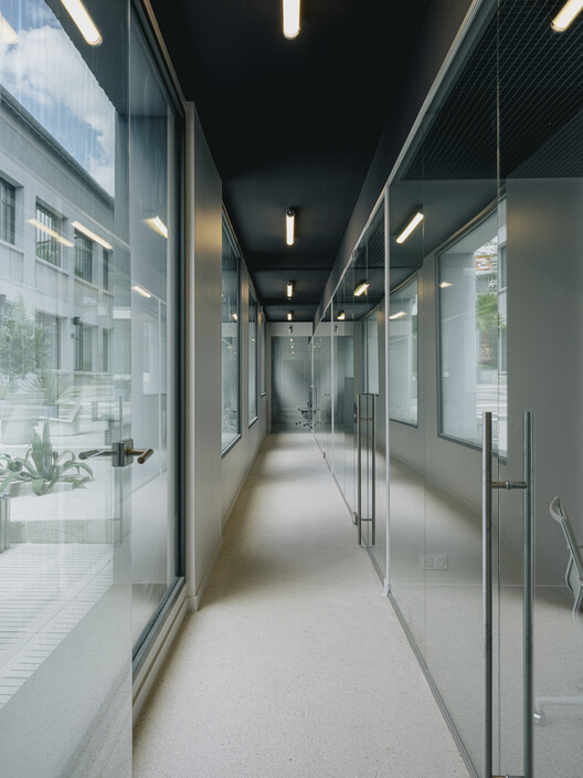 Yard House / Exbrayat Enrico architectes - Image 26 of 29