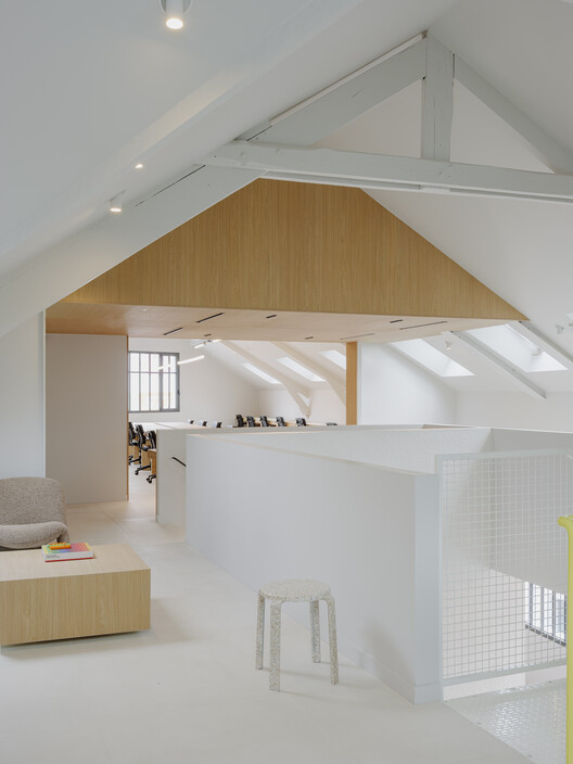 Yard House / Exbrayat Enrico architectes - Interior Photography, Kitchen, Wood, Lighting, Chair