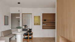 Diagonal Apartment / De la Villa Studio