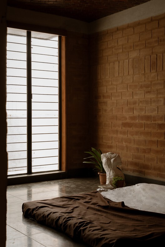 Sudhagar's Mud House / Aagaram Architects - Interior Photography, Bedroom, Wood, Lighting