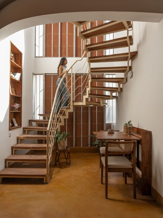Arth Home / Wright Inspires Arth Home / Wright Inspires - Interior Photography, Stairs, Wood, Handrail