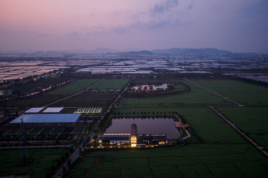 Zhuhai Chillong Dreamland Barn Restaurant / SHUISHI - Image 20 of 35