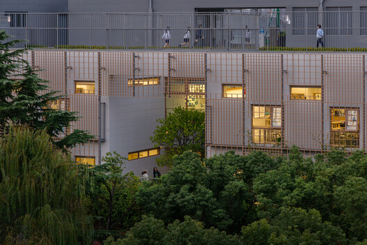 Anna Pao Sohmen Centre at YK Pao School / Scenic Architecture Office Anna Pao Sohmen Centre at YK Pao School / Scenic Architecture Office - Exterior Photography