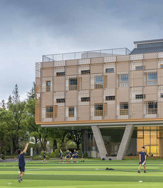 Anna Pao Sohmen Centre at YK Pao School / Scenic Architecture Office Anna Pao Sohmen Centre at YK Pao School / Scenic Architecture Office - Exterior Photography
