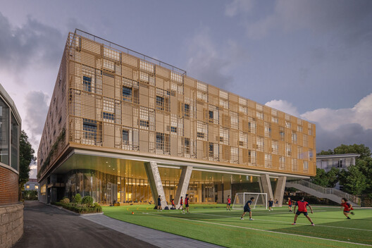 Anna Pao Sohmen Centre at YK Pao School / Scenic Architecture Office Anna Pao Sohmen Centre at YK Pao School / Scenic Architecture Office - Exterior Photography
