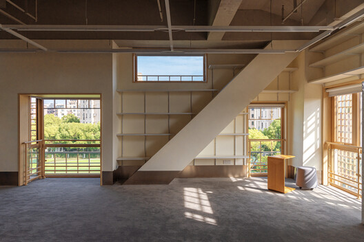 Anna Pao Sohmen Centre at YK Pao School / Scenic Architecture Office Anna Pao Sohmen Centre at YK Pao School / Scenic Architecture Office - Interior Photography, Wood, Glass