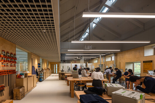 Anna Pao Sohmen Centre at YK Pao School / Scenic Architecture Office Anna Pao Sohmen Centre at YK Pao School / Scenic Architecture Office - Interior Photography, Wood, Chair