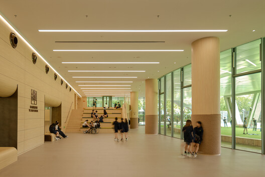 Anna Pao Sohmen Centre at YK Pao School / Scenic Architecture Office Anna Pao Sohmen Centre at YK Pao School / Scenic Architecture Office - Interior Photography