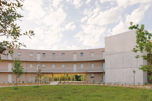 Cornebarrieu Social Housing / Atelier Régis Roudil Architectes Cornebarrieu Social Housing / Atelier Régis Roudil Architectes - Exterior Photography