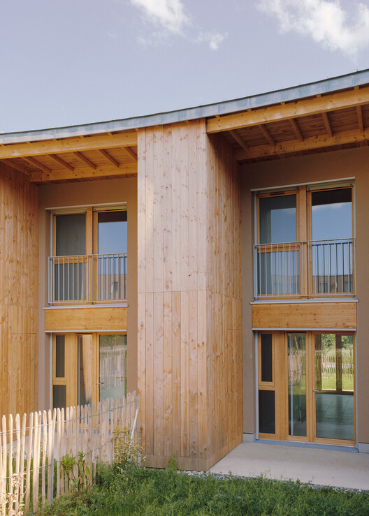 Cornebarrieu Social Housing / Atelier Régis Roudil Architectes Cornebarrieu Social Housing / Atelier Régis Roudil Architectes - Exterior Photography, Wood