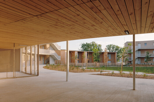 Cornebarrieu Social Housing / Atelier Régis Roudil Architectes Cornebarrieu Social Housing / Atelier Régis Roudil Architectes - Interior Photography, Concrete