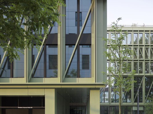 i8 - iCampus in Werksviertel / C.F. Møller i8 - iCampus in Werksviertel / C.F. Møller - Exterior Photography, Facade, Glass