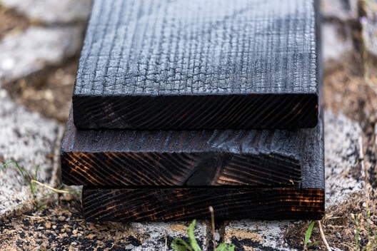 Black Thought Pavilion / Alberto Collet + Çisem Nur Yldirim + MEDS (Meetings of Design Students) Black Thought Pavilion / Alberto Collet + Çisem Nur Yldirim + MEDS (Meetings of Design Students) - Exterior Photography, Wood