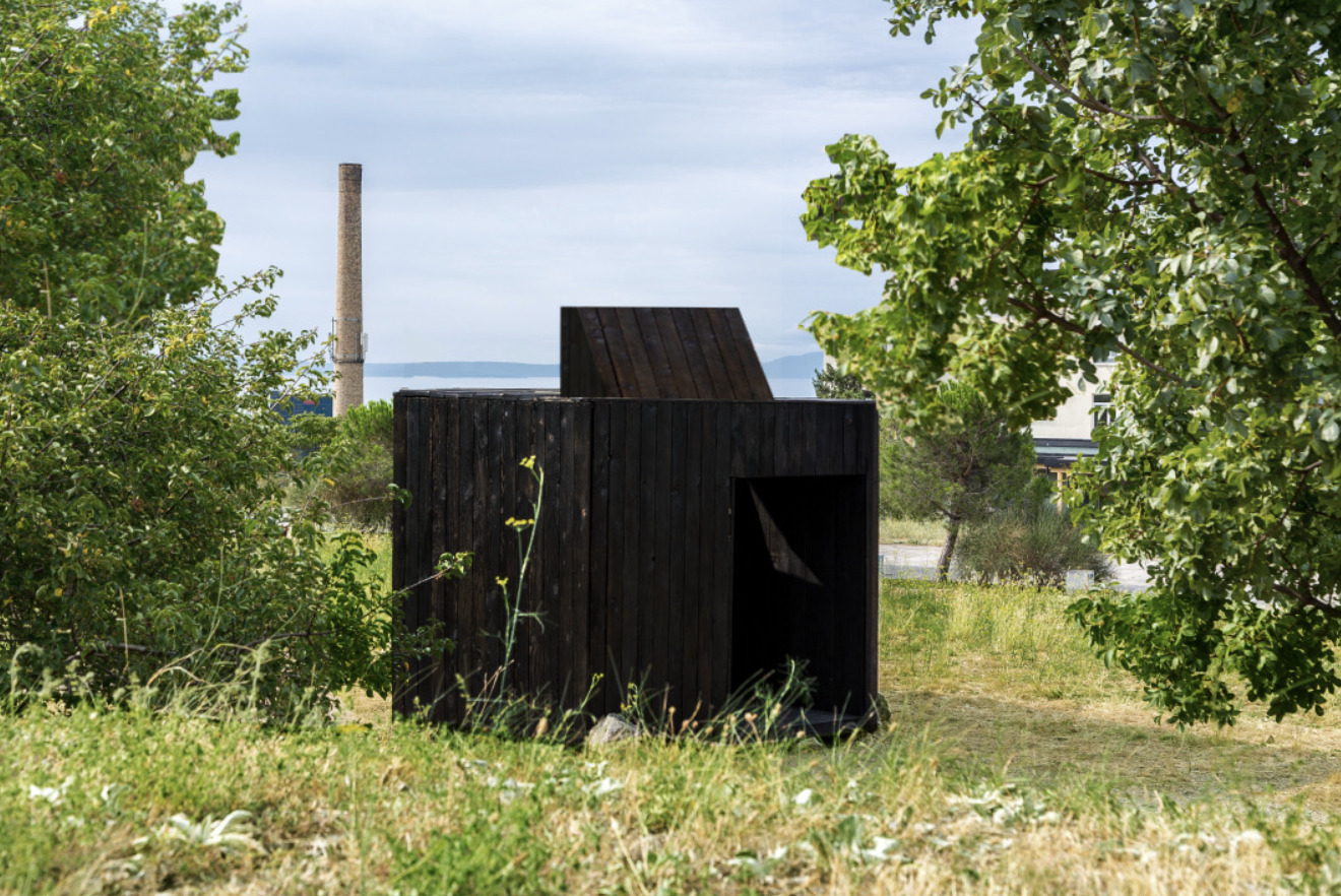 Black Thought Pavilion / Alberto Collet + Cisem Nur Yldirim + MEDS (Meetings of Design Students)