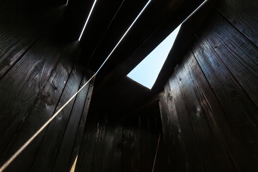 Black Thought Pavilion / Alberto Collet + Çisem Nur Yldirim + MEDS (Meetings of Design Students) Black Thought Pavilion / Alberto Collet + Çisem Nur Yldirim + MEDS (Meetings of Design Students) - Image 11 of 36