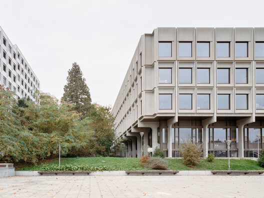 Vertical Extension and Refurbishment of Collège Rousseau / Burckhardt Vertical Extension and Refurbishment of Collège Rousseau / Burckhardt - Exterior Photography
