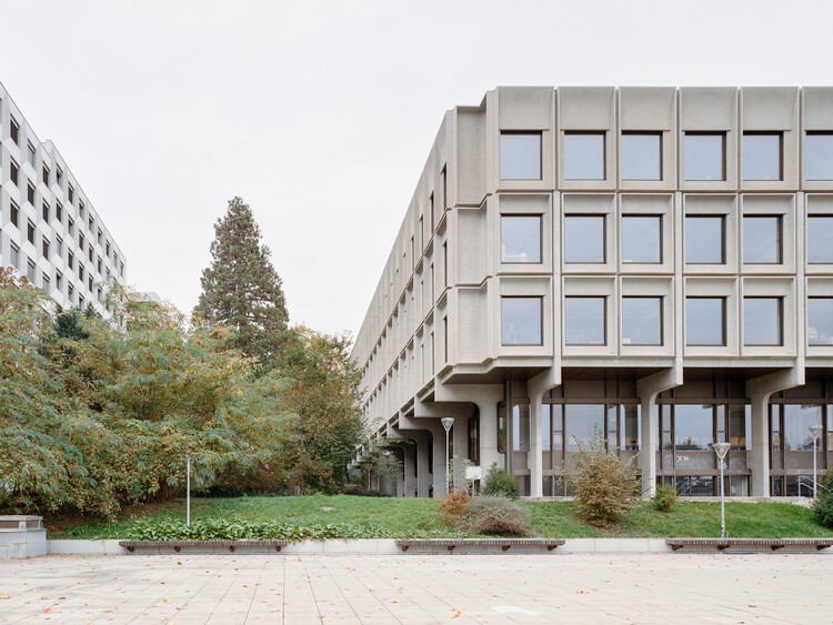 Vertical Extension and Refurbishment of Collège Rousseau / Burckhardt - Exterior Photography