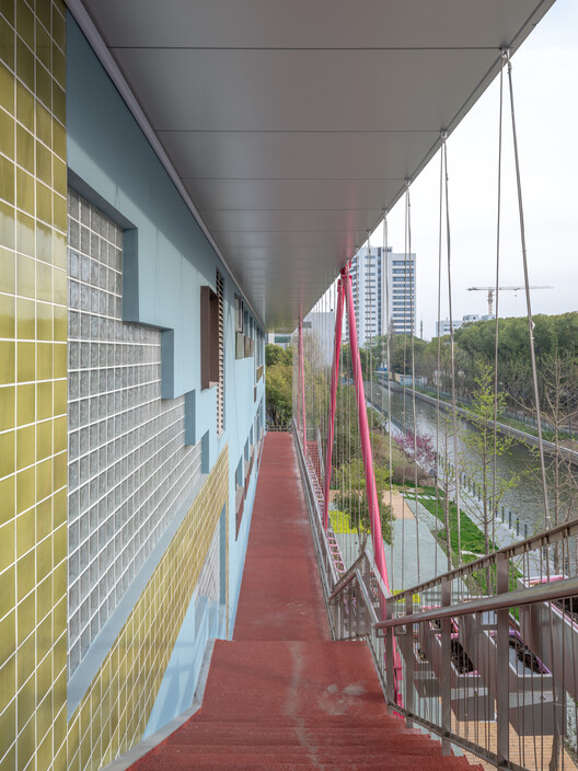 Shang'Ao Canal Social Service Center / Atelier Liu Yuyang Architects Shang'Ao Canal Social Service Center / Atelier Liu Yuyang Architects - Image 12 of 39