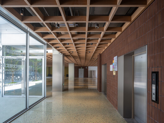 Shang'Ao Canal Social Service Center / Atelier Liu Yuyang Architects Shang'Ao Canal Social Service Center / Atelier Liu Yuyang Architects - Image 15 of 39