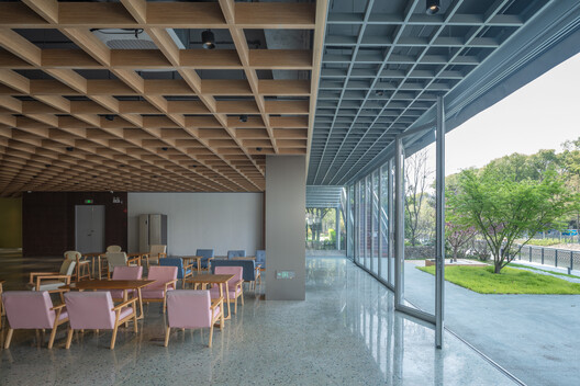 Shang'Ao Canal Social Service Center / Atelier Liu Yuyang Architects Shang'Ao Canal Social Service Center / Atelier Liu Yuyang Architects - Interior Photography, Glass