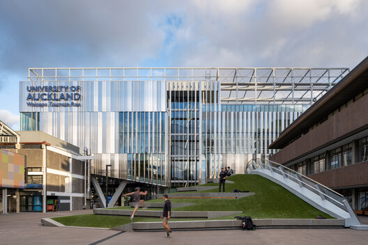 Hiwa - The University of Auckland Recreation Centre / Warren and Mahoney Hiwa - The University of Auckland Recreation Centre / Warren and Mahoney - Exterior Photography, Stairs