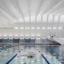Hiwa - The University of Auckland Recreation Centre  / Warren and Mahoney - University